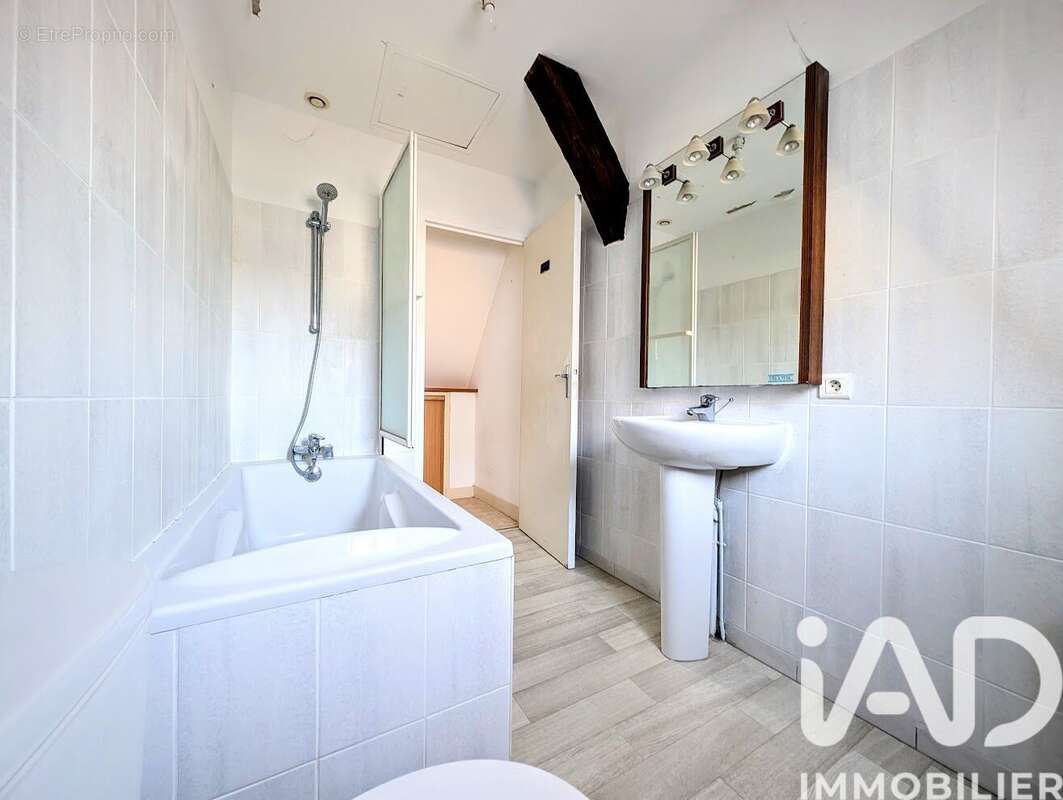 Photo 9 - Maison à TUFFE