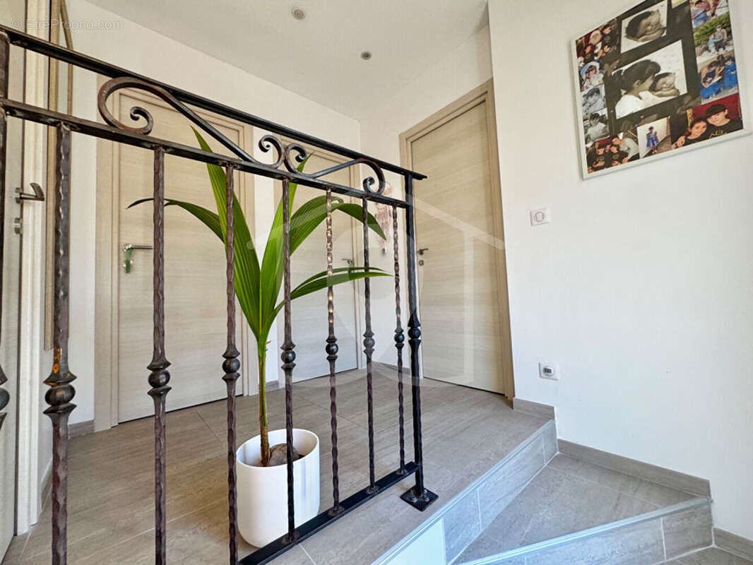 Maison à MONTAUROUX