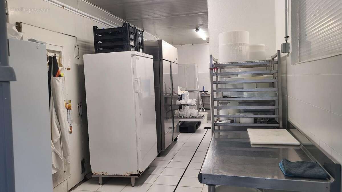 Maison à SAINT-NAZAIRE-DE-VALENTANE