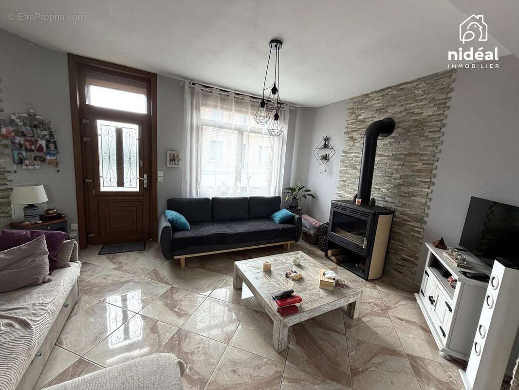 Maison à BAVAY