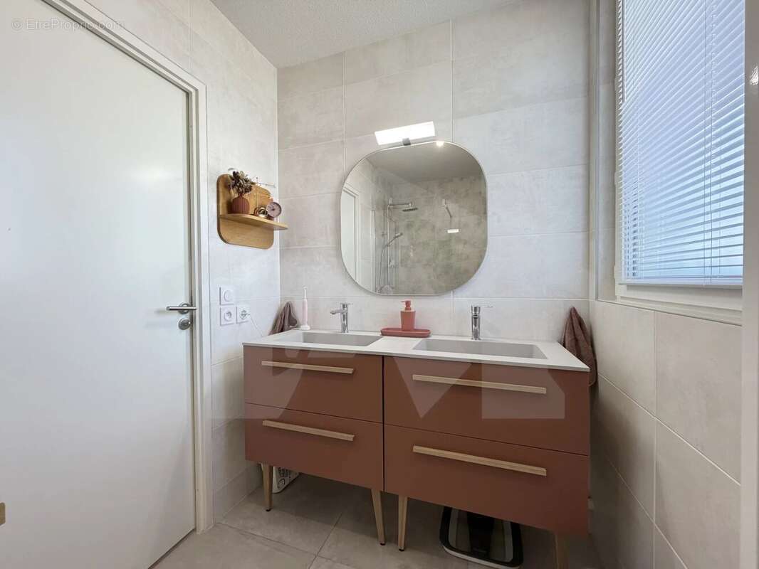 Appartement à ECHIROLLES