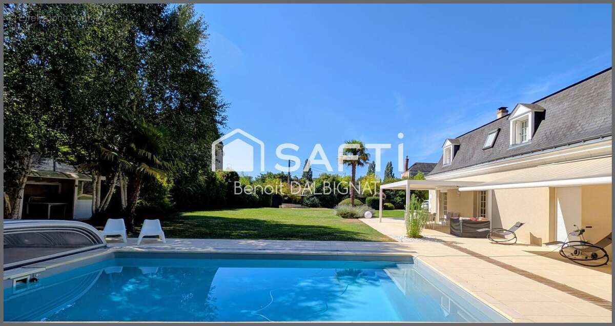 Maison 290 m² à Tours  - photo 2