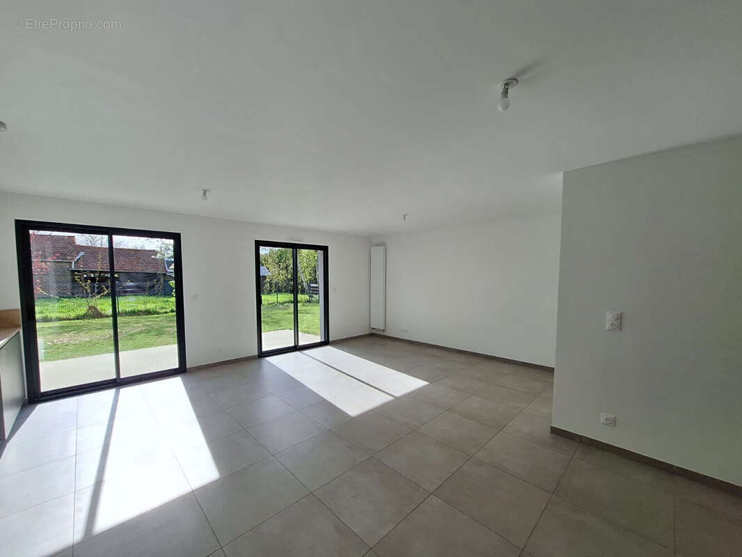 Maison à FRANQUEVILLE-SAINT-PIERRE