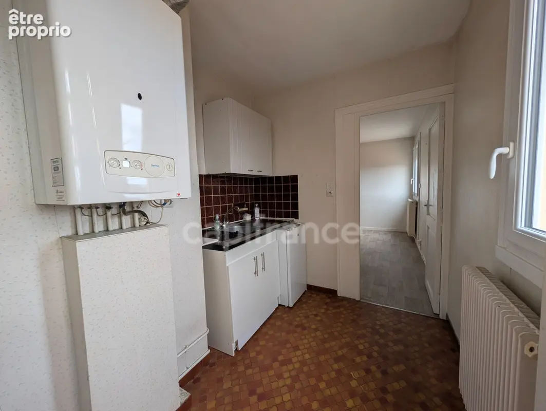 Appartement T2 (33) - Vue sur les toits - BORDEAUX SAINT-AUGUSTIN - photo 9