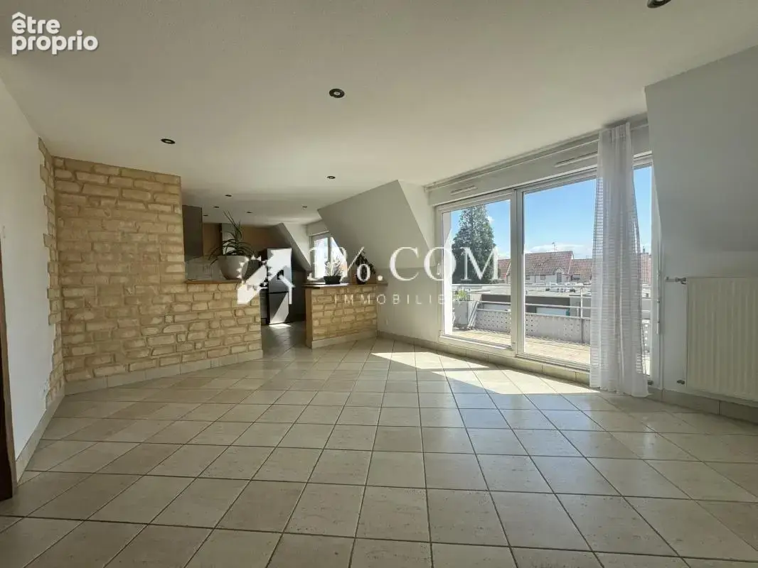 3%COM  Bel Appartement F4 avec garage - photo 4