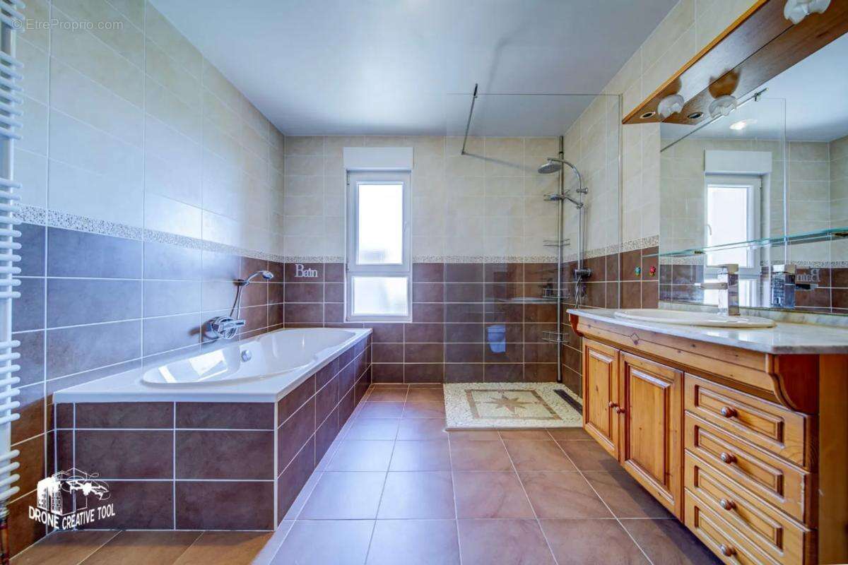 Maison à FREYMING-MERLEBACH