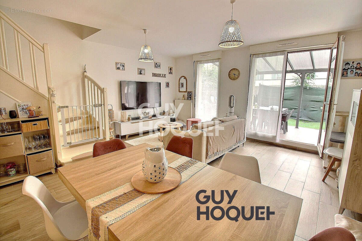 Maison à LIMEIL-BREVANNES