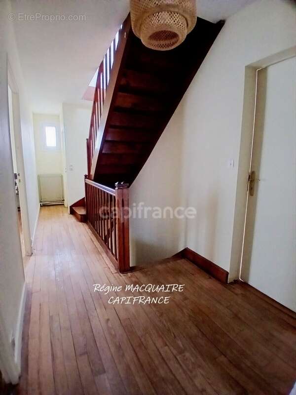 A Vendre -  Maison de bourg rénovée – 190 m² – 5 chambres – équipements modernes : une opportunité rare au centre bourg. MORTAIN - photo 14