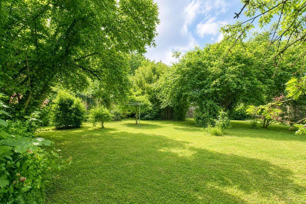Maison de 7 pièces de 209 m² à Nogent-le-Rotrou - photo 7