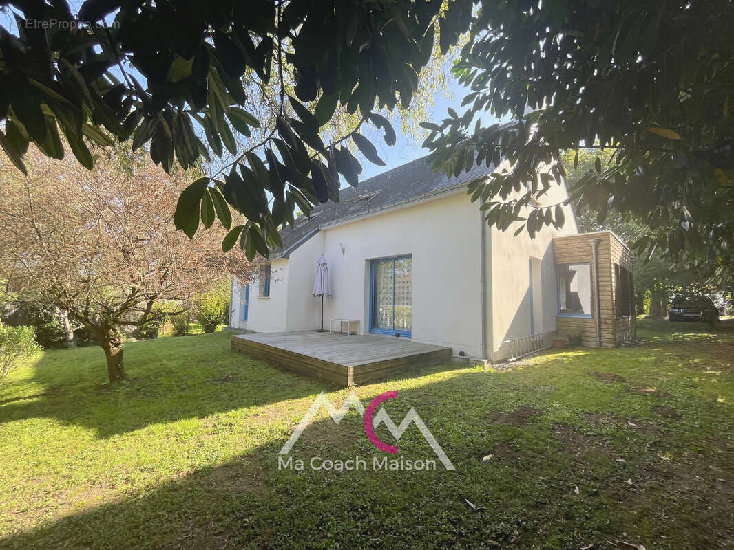 Maison à LA CHAPELLE-DES-MARAIS