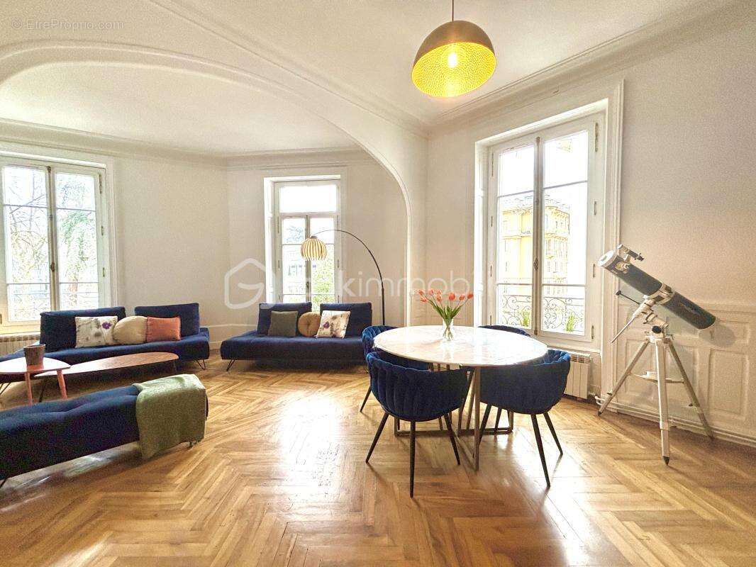 Appartement à AIX-LES-BAINS