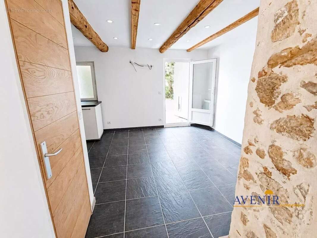 Maison 148 m² à Plan-De-Cuques  - photo 5