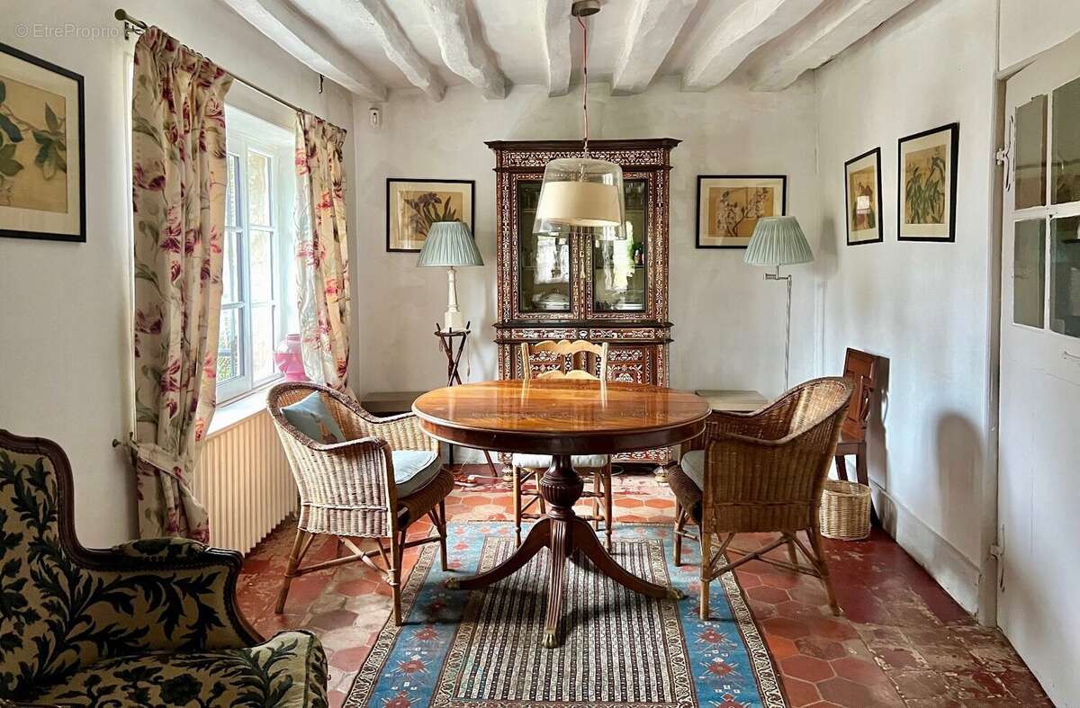 Maison à VETHEUIL