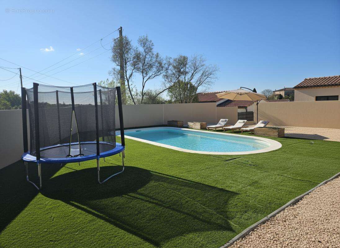BOISSET et GAUJAC Confortable Villa de 101 M2, 3 Chambres tout confort avec piscine sur 620 M2 de terrain - photo 2
