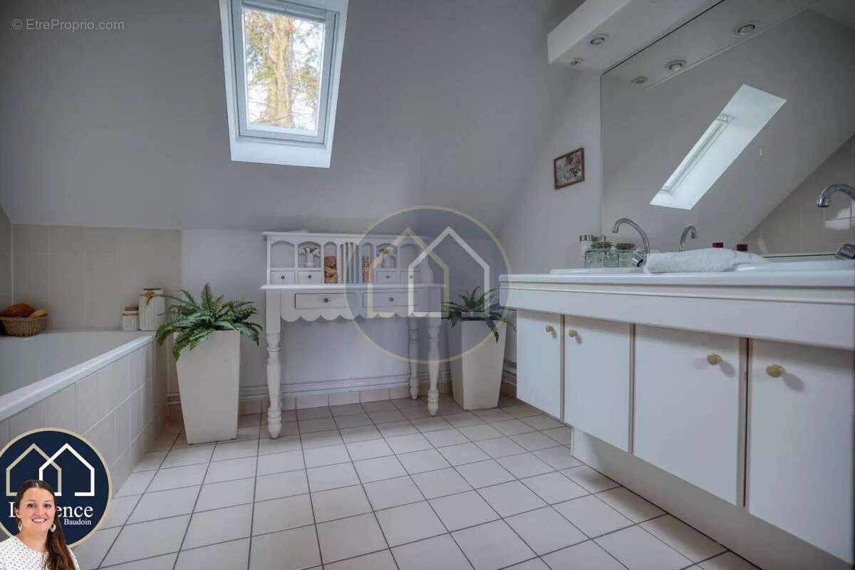 Maison à NOGENT-LE-ROI