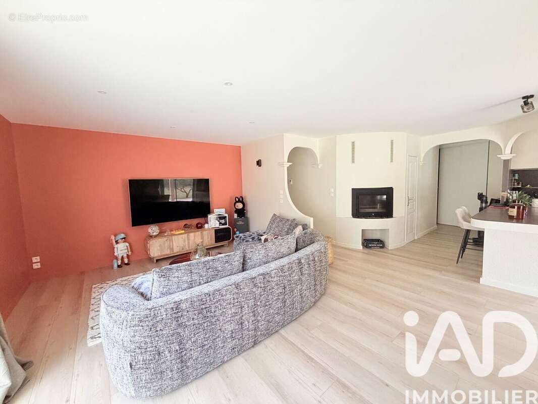Maison 148 m² à Saint-Paul-De-Serre  - photo 9