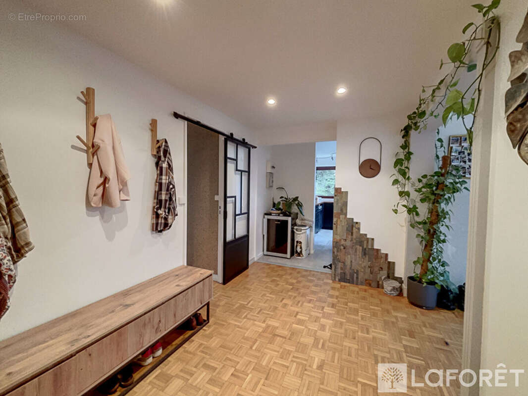 Appartement à GIF-SUR-YVETTE