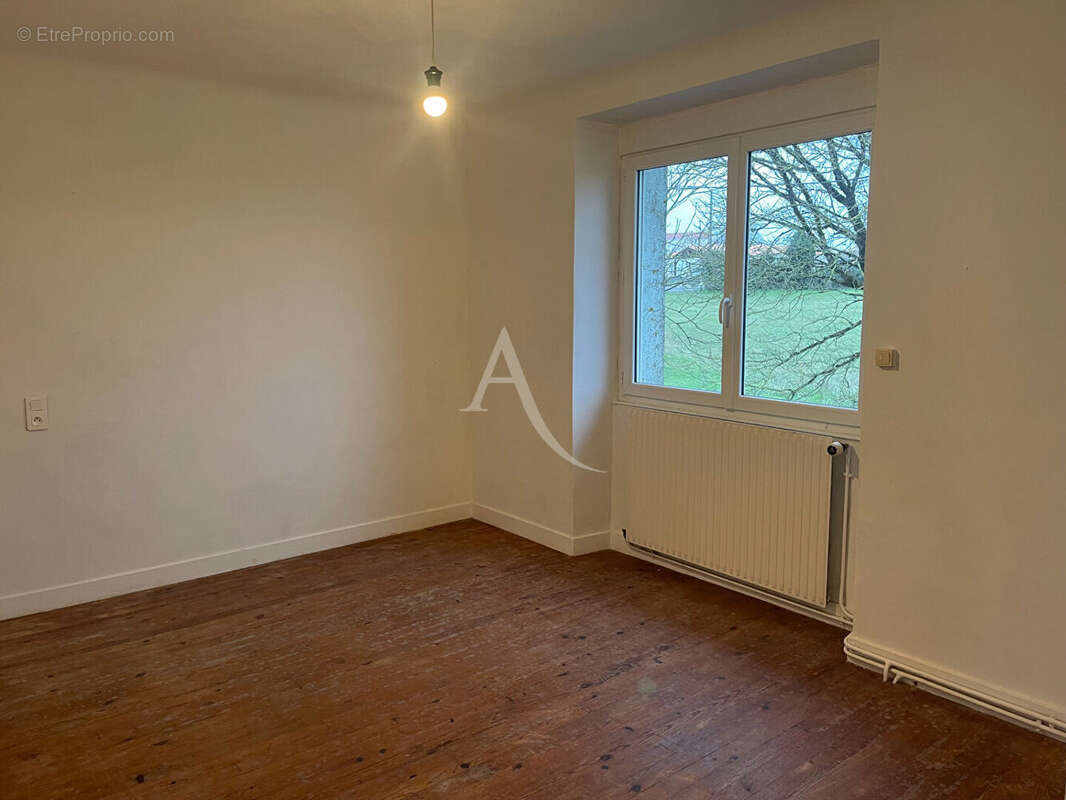 Maison à FONTENAY-LE-COMTE