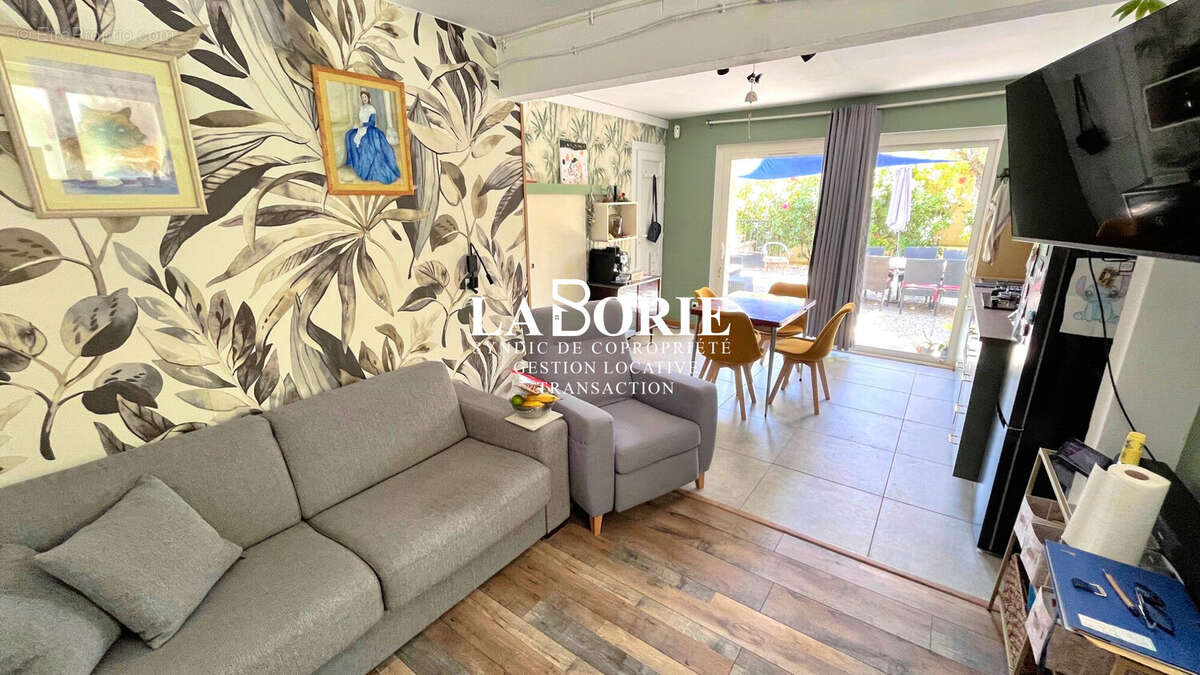 Maison 158 m² à Roquemaure  - photo 7
