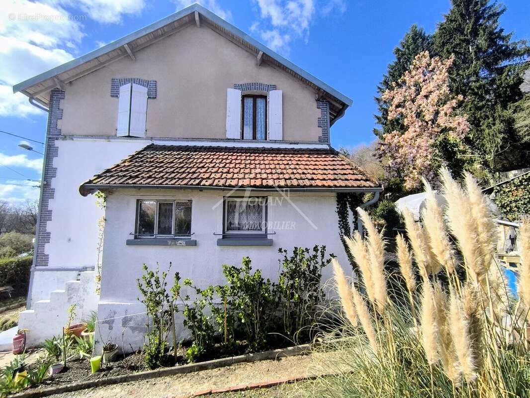 Maison à SAINT-ELOY-LES-MINES