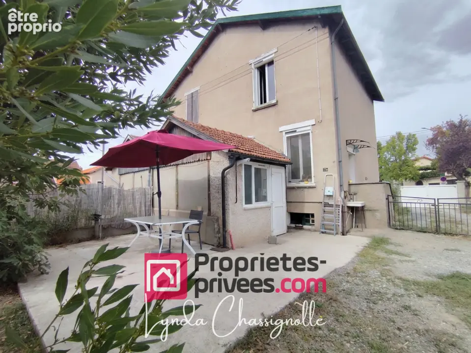 Maison de ville à Roanne  -  Jardin -  Garage - photo 2