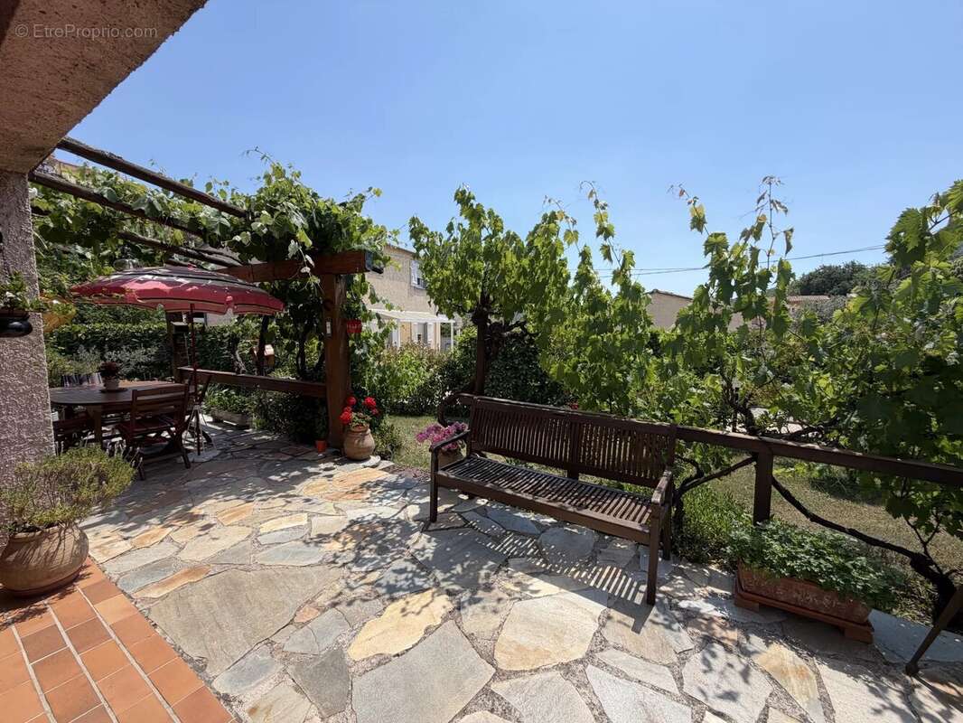 Maison à CONTES