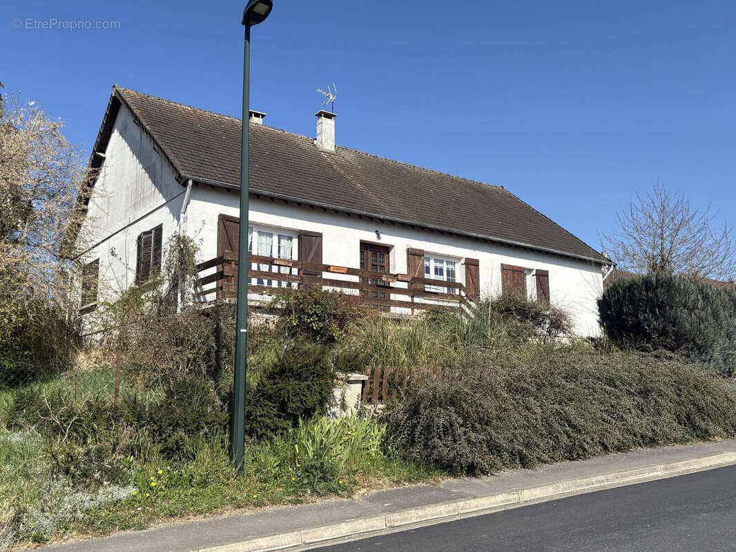 Photo 2 - Maison à SAINT-MARTIN-DES-CHAMPS