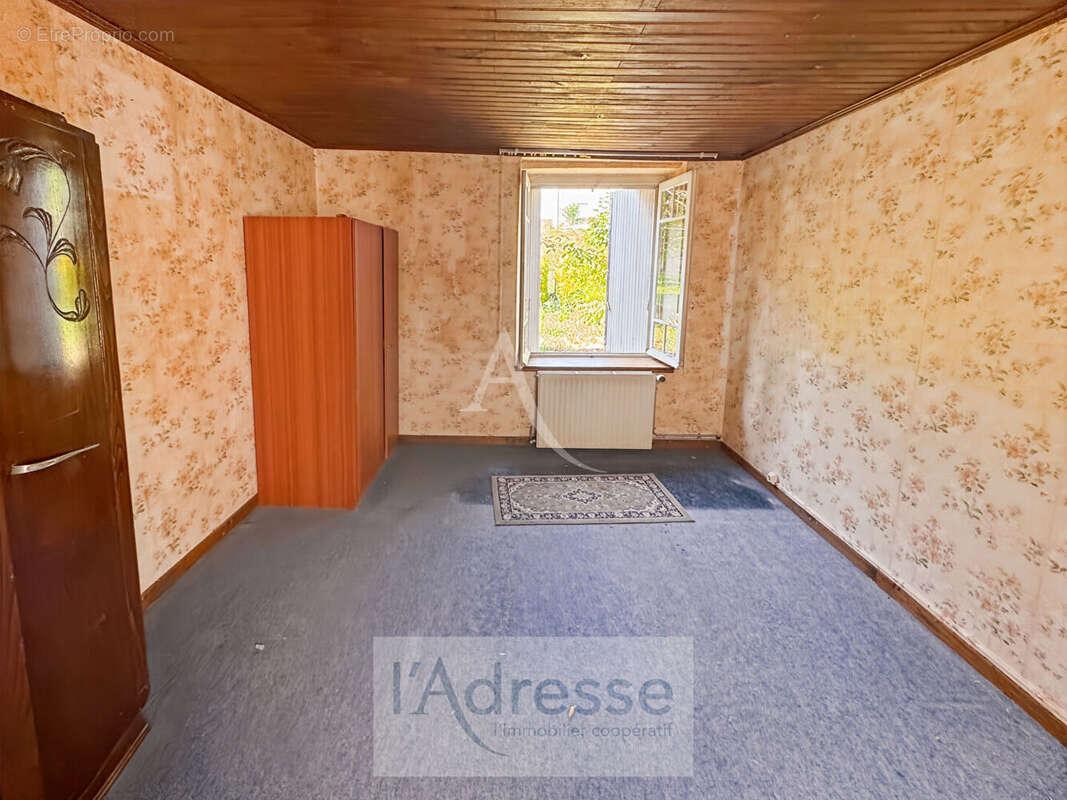 Maison à PUY-L&#039;EVEQUE