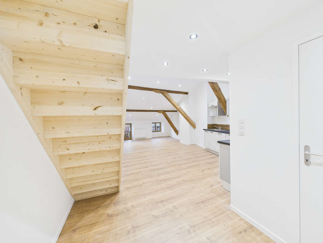 Appartement à VALS-PRES-LE-PUY