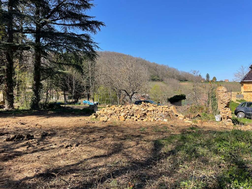 Terrain à VILLE-SUR-JARNIOUX