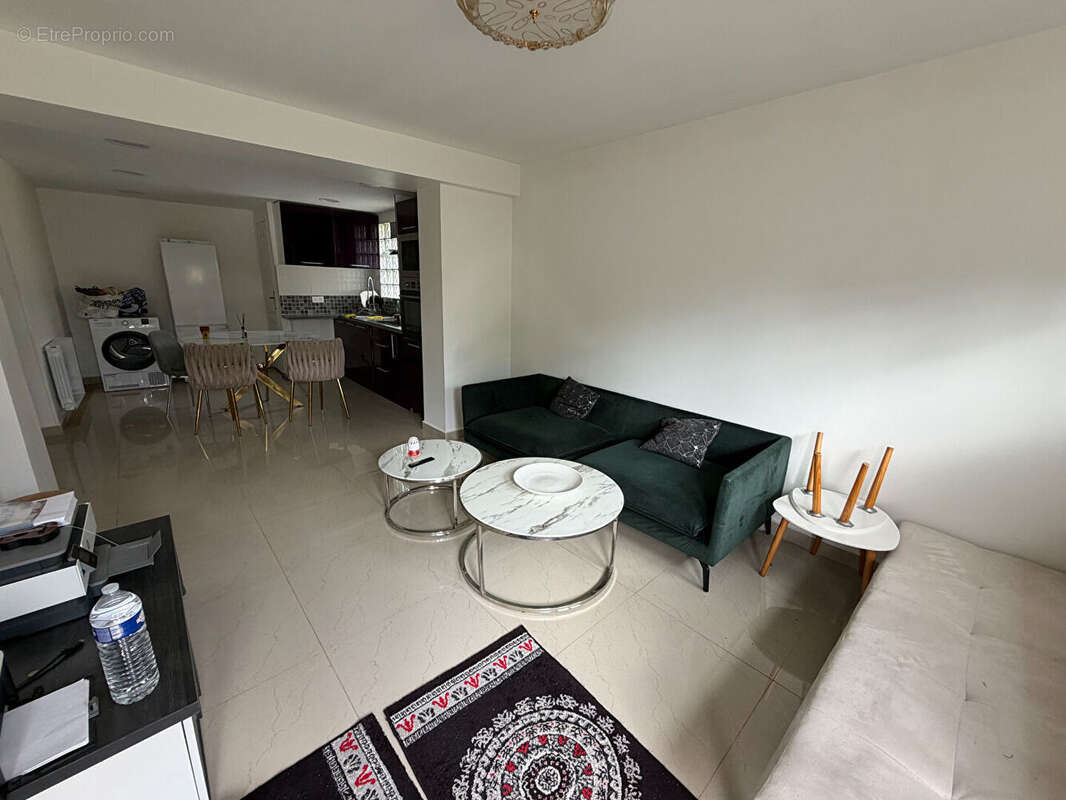 Appartement à LE BLANC-MESNIL