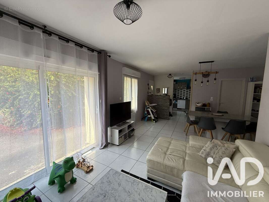 Photo 5 - Maison à NAINTRE