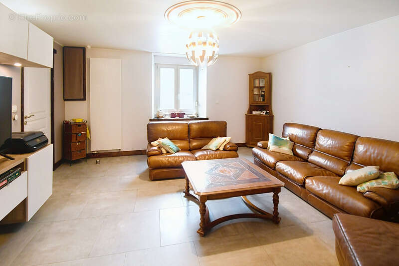 Maison à MERCY-LE-BAS