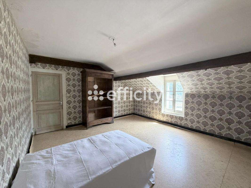 Maison 128 m² à Couze-Et-Saint-Front  - photo 11