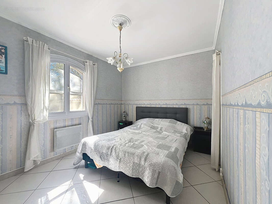 Maison à SAINT-SAVOURNIN