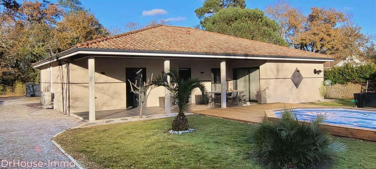 Maison à PISSOS