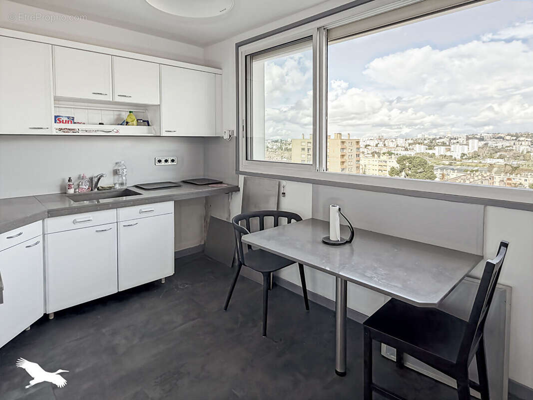 Appartement à MARSEILLE-11E