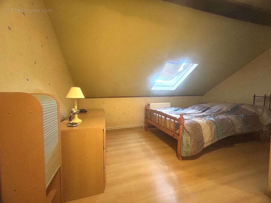 Maison de ville mitoyenne de 72,75m2 bâtie sur 183m2 de terrain avec garage accès arrière ! - photo 13