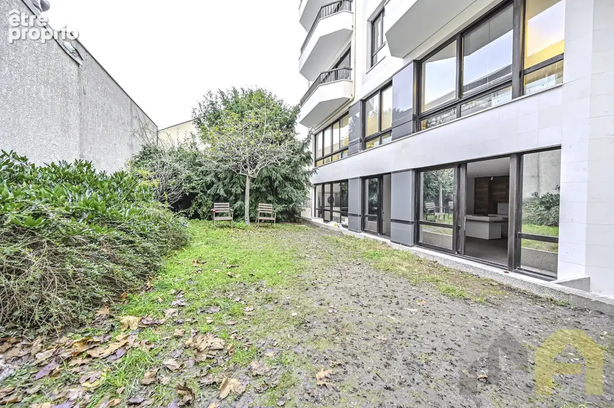 Appartement à LEVALLOIS-PERRET