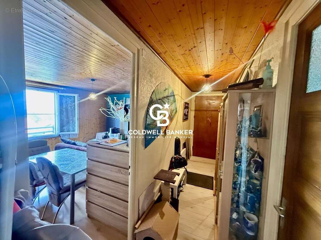 Appartement à SAINT-CERGUES