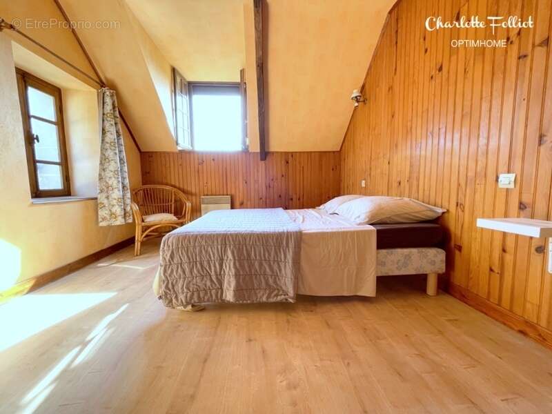 Maison à SAINT-LORMEL