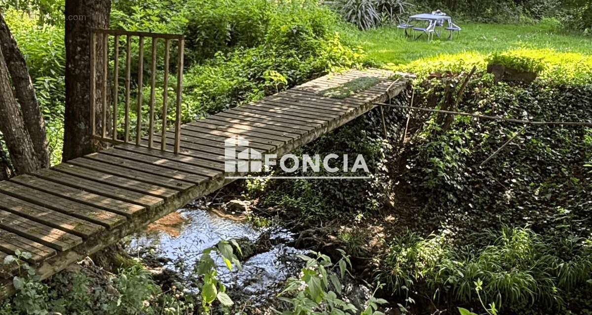 Maison à AZAY-LE-RIDEAU