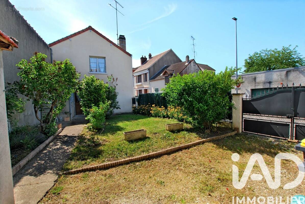 Photo 1 - Maison à BRIARE