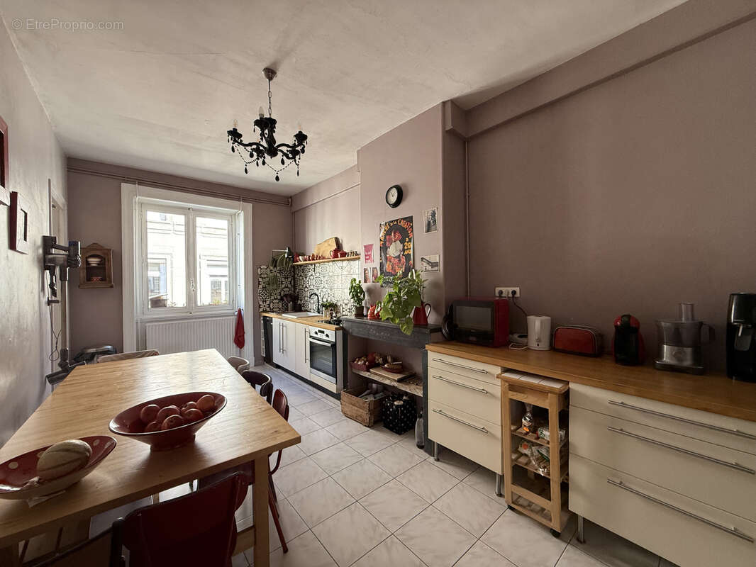 Appartement à SAINT-ETIENNE