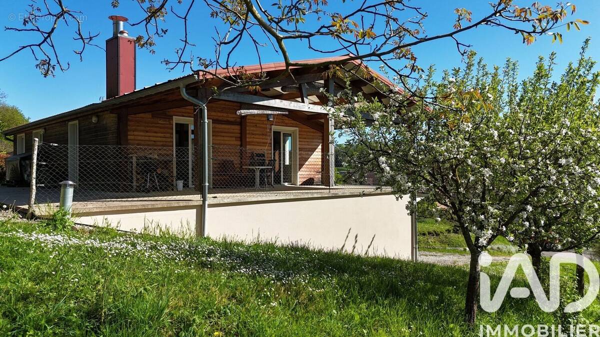 Photo 1 - Maison à CHARMES