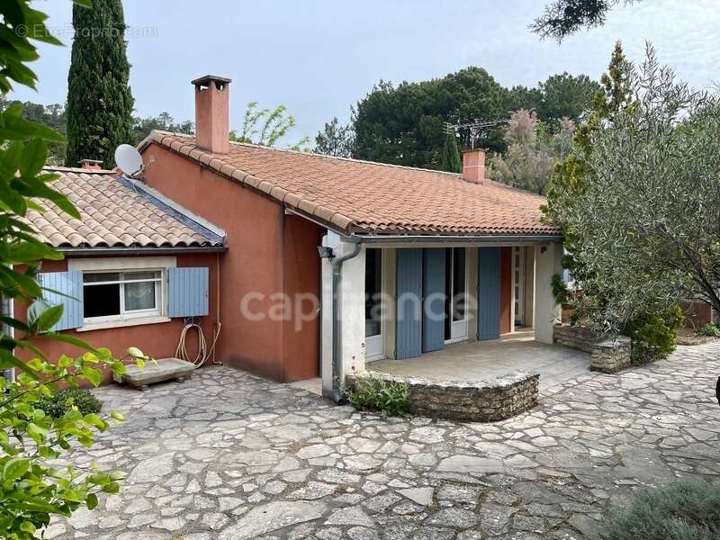 Maison à ROUSSILLON