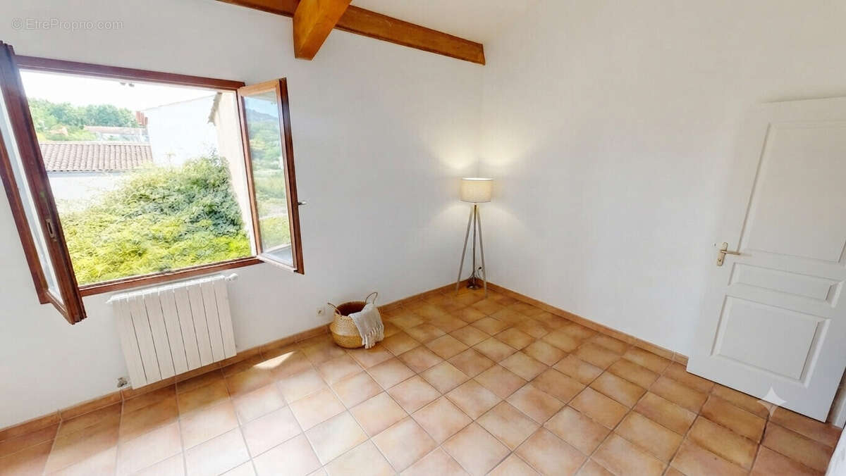Grande villa familiale au calme au Puy Sainte Reparade - photo 12