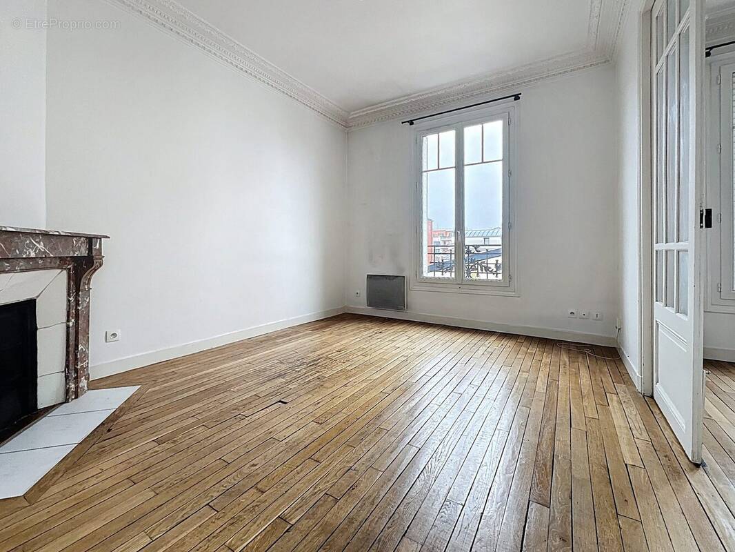 Appartement à ISSY-LES-MOULINEAUX
