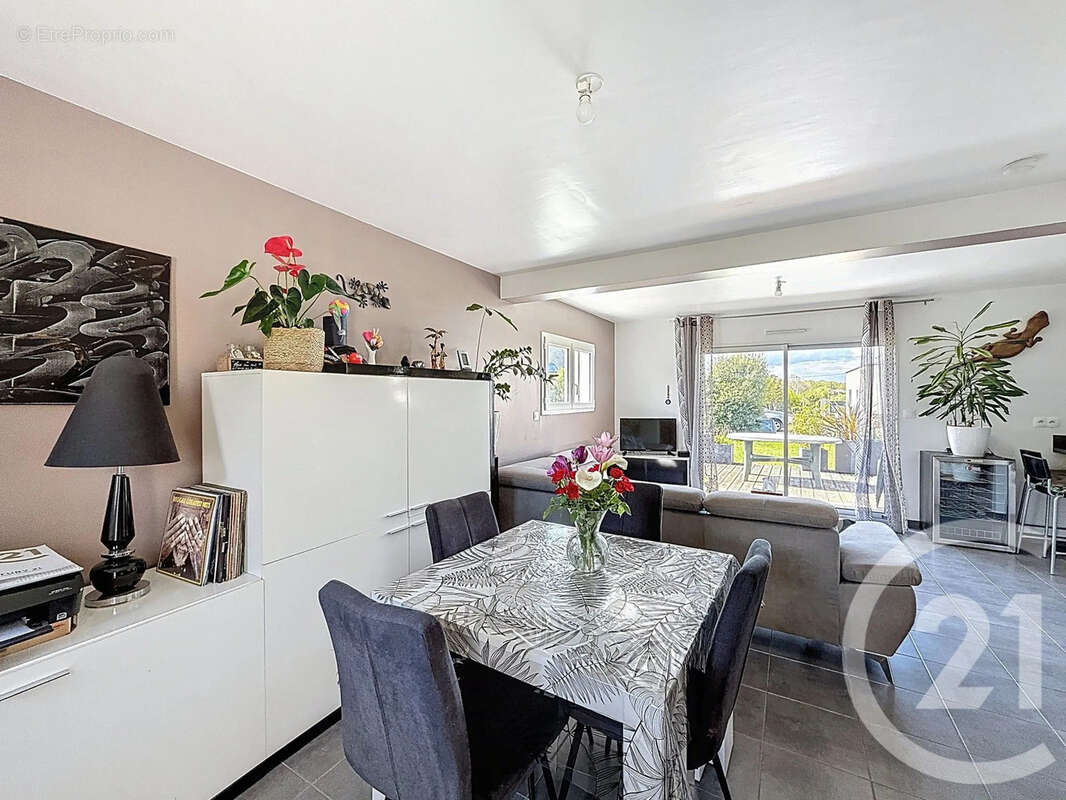 Maison 72 m² à Lannion  - photo 4