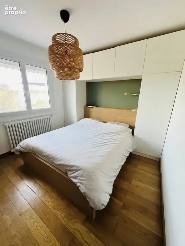 Maison familiale de plain-pied avec jardin, véranda et prestations récentes - photo 14